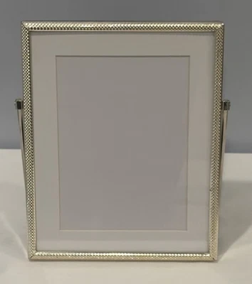 Tahari Home Silverplated Textured 5x7 Photo Frame w/ Back Metal Easel Beautiful - Image 1 of 4