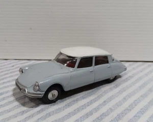 Metosul Citroen Ds 19 Bicolore 1/43 NO BOX - Foto 1 di 4