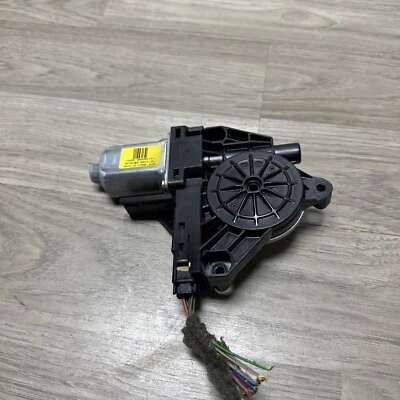 2010 VOLVO V70 MK3 WINDOW MOTOR REAR LEFT PASSENGER SIDE NEARSIDE 966264-101 - Image 1 of 4