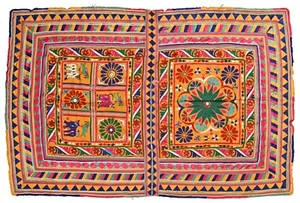 Animal Printed Tapestry, 70-80 year old 4.3 X 6.6 Feet Gujrati Hand Embroidered - Picture 1 of 8