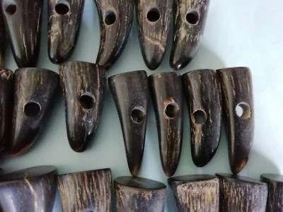 8 X 40-57mm Genuine 1-Hole Horn Toggles (Suitable for Duffle/Trench, New) - Image 1 of 4