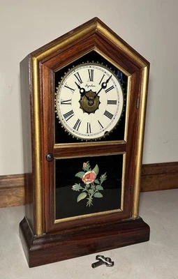 Ingraham 8 Días Hora Y Huelga Reverso Pintado Mantel Mesa Estante Reloj Alarma Foto 1 de 4