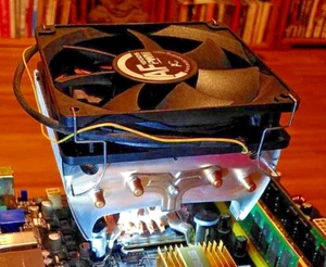 🔥RAR: 🤫Asus Triton 75 CPU Cooler Kühler + Lüfter AF12025💨 - Bild 1 von 3