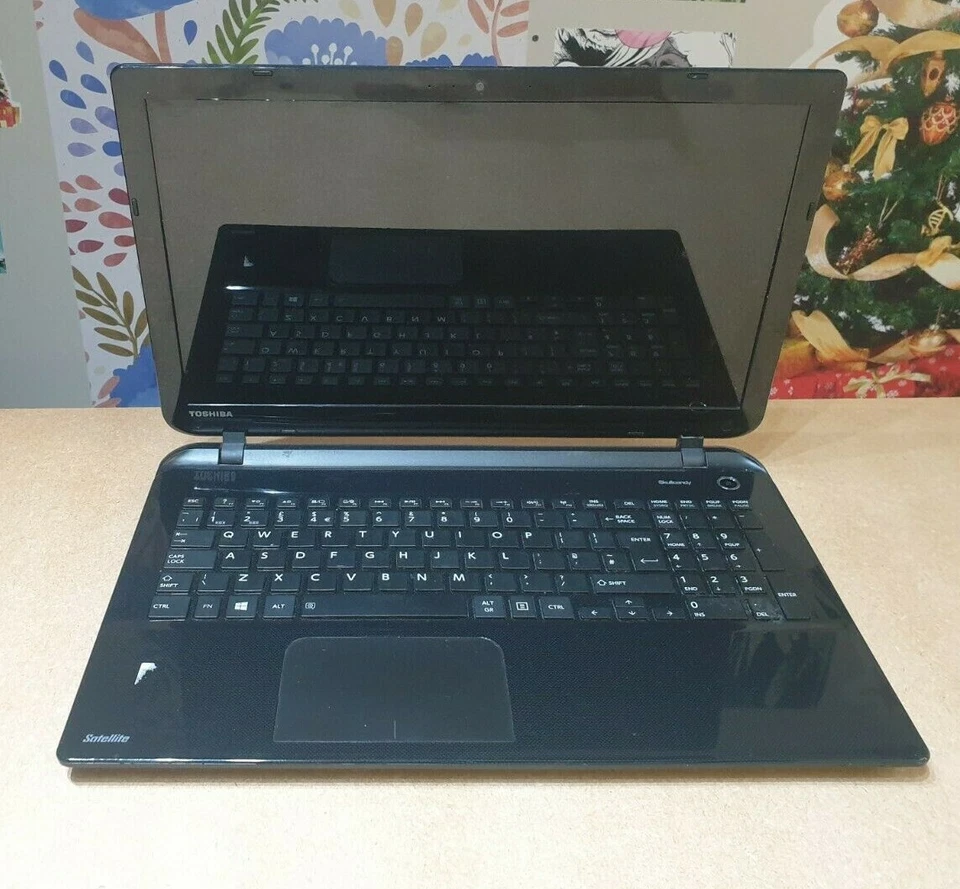 Toshiba Satellite L50D-C-150 - With Charger - Image 1 of 4