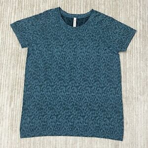 Athleta Women’s Teal Blue Animal Print Athletic Shirt Size XL Tee Running Gym
