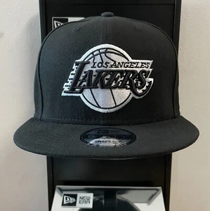 NBA - Los Angeles Lakers 9FIFTY Adjustable Snap-Back New Era Cap - Black - Picture 1 of 4