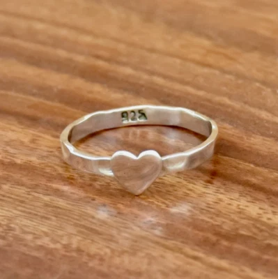 Solid 925 Sterling Silver Band Heart Design Handmade Ring For Men & Women. - Image 1 of 4