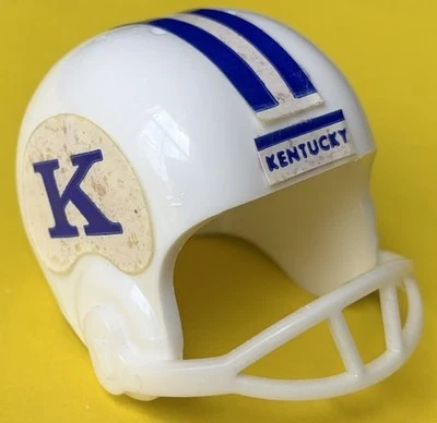 1970 Kentucky Wildcats Mini NCAA Vintage Gumball Casco de Fútbol Miniatura SEC 2 Foto 1 de 3