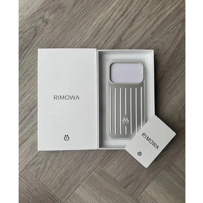 AS SHOW RIMOWA Apple iPhone 17 Pro Silver Aluminium Phone Case