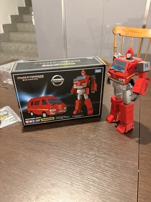 Takara Tomy Masterpiece MP-27 Ironhide - Immagine 1 di 4