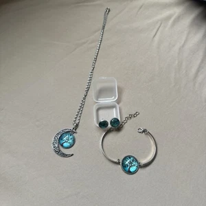QUARTER MOON and TREE Disk Necklace, Earrings & Bracelet Set – NEW - Picture 1 of 3