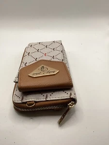 Baby Phat Wallet Has Cellphone Area - Picture 1 of 7