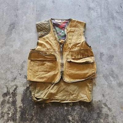 Vintage SafTbak Vest Size m Brown Padded Shoulder Hunting Shooting Outdoor - Image 1 of 4