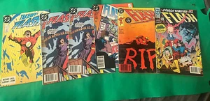 5 Flash Comic Books 24,32,33x2,49, 69 High Grade - Picture 1 of 3