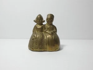 CAMPANA DOBLE FIGURA HOLANDESA DE LATÓN VINTAGE HOMBRE Y MUJER 2" DE ALTO - Imagen 1 de 6