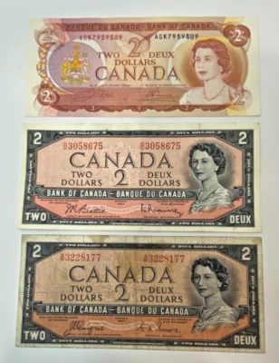 1954, 1974 $2 Dollar Bank of Canada Notes  (Rare Devils Face of one)   Lot of 3 - Image 1 of 4