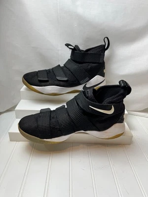 Nike LeBron Soldier 11 TB Negro Talla 8.5 Foto 1 de 4