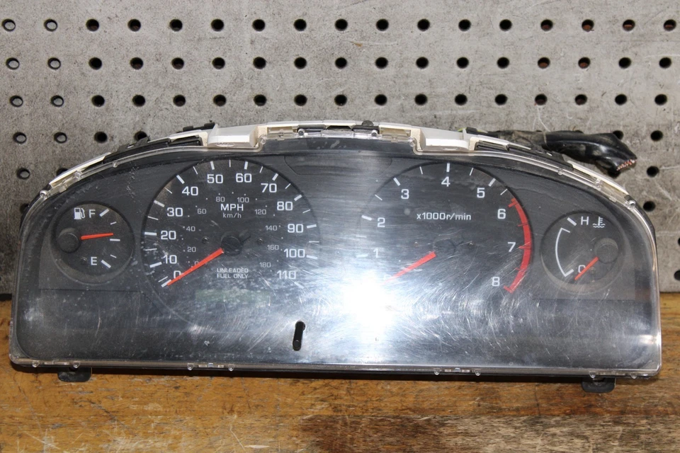 Nissan Frontier 3.3 MT 2000 4X4 velocímetro manual cuadro de instrumentos Foto 1 de 4