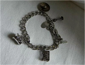 Vintage MONET Curb Link Charm Bracelet w/ 4 Nice Sterling Charms Nice! - Picture 1 of 8