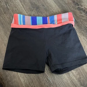 LULULEMON IVIVVA BLACK STRETCHY BOOTY DANCE GYMNASTIC SHORTS SZ 14 - Picture 1 of 5