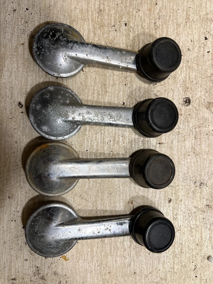 Juego de bielas de ventana temprana Toyota Land Cruiser FJ55 Foto 1 de 1