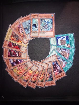 Yu-Gi-Oh! Arsenale Nascosto lotto 17 carte italiane exellent super rara segreta  - Immagine 1 di 4