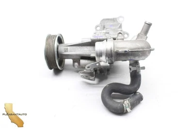 Bomba de agua Alfa Romeo Giulia 2017-2023 2,0 OEM Foto 1 de 3