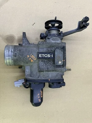 98-05 Lexus GS300 Throttle Body SC300 IS300 22030-46120 OEM Foto 1 de 4