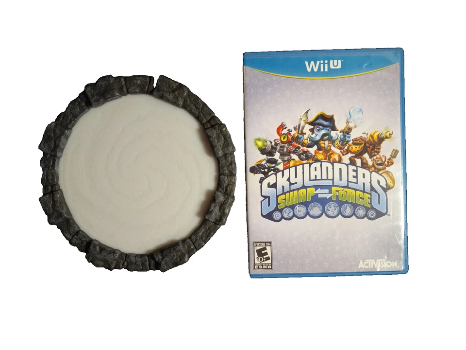 Skylanders Wireless Portal of Power & Wii U Skylanders Swap Force Game No Dongle - Image 1 of 3