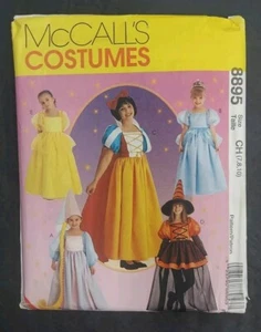 Disfraces de libro de cuentos con patrón McCall 8895 para niños y niñas CH (7-8-10) sin cortar - Imagen 1 de 2