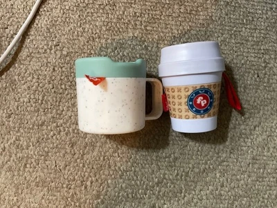 2 tazas de café con leche Fisher Price para sonajero de dentición. mordedor juguete Foto 1 de 4