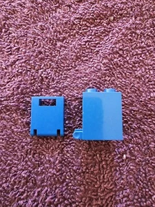 Vintage Lego Blue 2x2 Box Solid Stud Top with Space Part 4345 Set 6980 6951 6844 - Picture 1 of 3