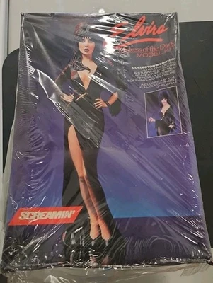 1988 SCREAMIN' ELVIRA MISTRESS OF THE DARK MODEL KIT NOB - Image 1 of 4