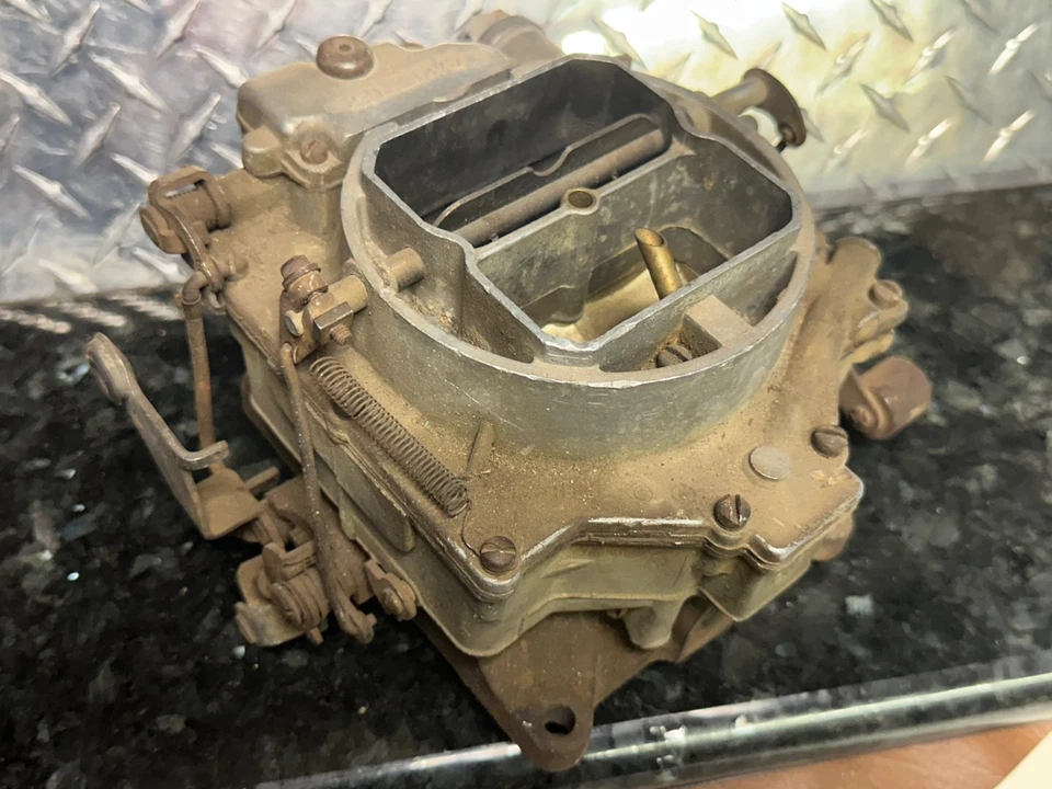 Carburador Carter WCFB 4BBL 6-1396 0-1242 principios de los 60 Chevrolet?? Foto 1 de 4