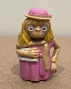 Modellino giocattolo vintage 1982 ET THE EXTRATERRESTRIAL vestito da bambina PVC - Foto 1 di 3