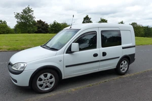 Vauxhall Combo CREW VAN 1.7cdti 16v Isuzi Engine - Chipped - Egr Blanked - Nice - Picture 1 of 12