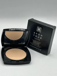 Polvo prensado matificante impecable Avon True Color 8 g LIGHT/CLAIR - Imagen 1 de 4