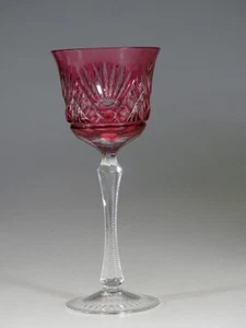 Vintage Tschechisches Glas Rubinrot Cranberry Schliff auf klarem Weinglas Sunbursts um 1965 - Bild 1 von 5