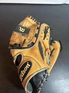 WILSON A3000 EXO A3002 ASO Right HANDED 11.75" PITCHER'S BASEBALL GLOVE-RHT - Picture 1 of 14