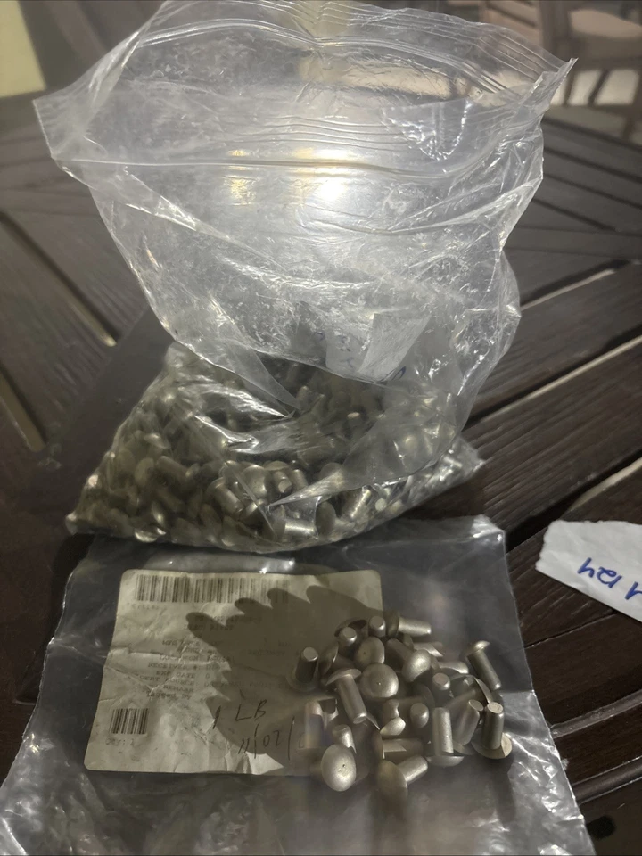 MS2047008-3 Rivet - Image 1 of 4