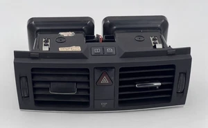 Mercedes Benz W204 Avant Console Centre AC Bouche D'Aération A2048304154 - Picture 1 of 5