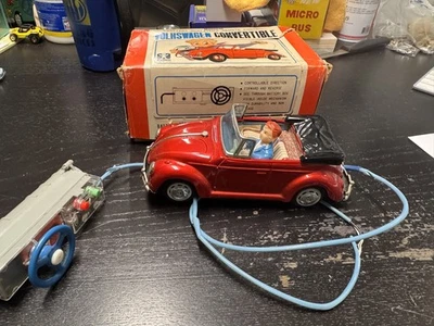 Vintage Japanese Bandai Tin VW Volkswagen Bug remote control convertible w/box - Image 1 of 4
