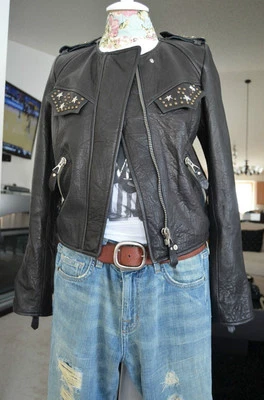 Isabel Marant Chaqueta Moto Cuero Tachonado Negra "STAR" Foto 1 de 4