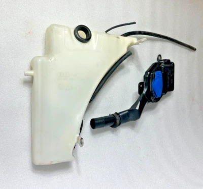 2014 AUDI S4 A4 S5 A5 Washer Bottle OEM # 8T0955453 WITH NECK FITS 2010 TO 2016 - Image 1 of 4