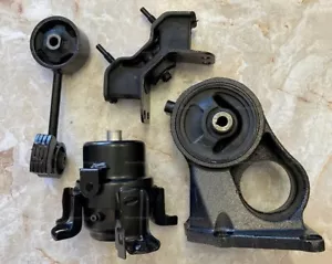 4 Motor Mounts fit Toyota Avalon 2000 - 2004 Automatic 3.0L - Foto 1 di 1