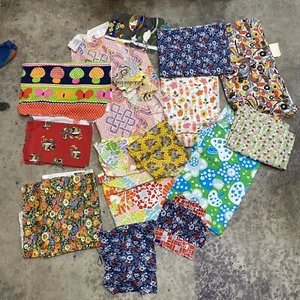 Lot Of Vintage Fabric Scraps 60s 70s Mushrooms Flowers Butterflies Hippy - Picture 1 of 15