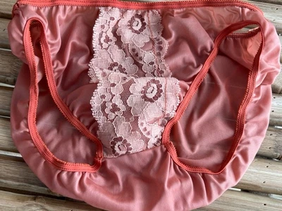 VINTAGE SILKY ALL NYLON & LACE BIKINI PANTIES sz S - Image 1 of 2