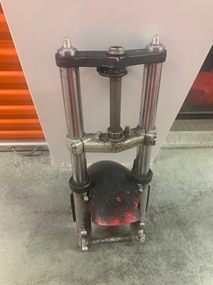 Honda CBR600RR 2004 parte delantera sin capucha incluida suspensión horquilla triple árbol Foto 1 de 2