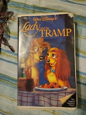LADY AND THE TRAMP Vintage VHS Tape #582 Walt Disney Black Diamond Classics - Image 1 of 4