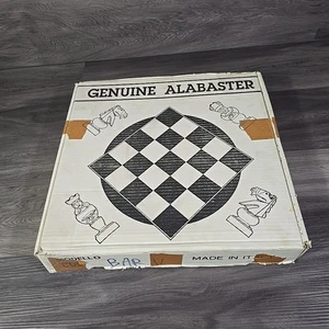 Vintage Genuine Alabaster Italy chess modello Bar V. - Picture 1 of 24